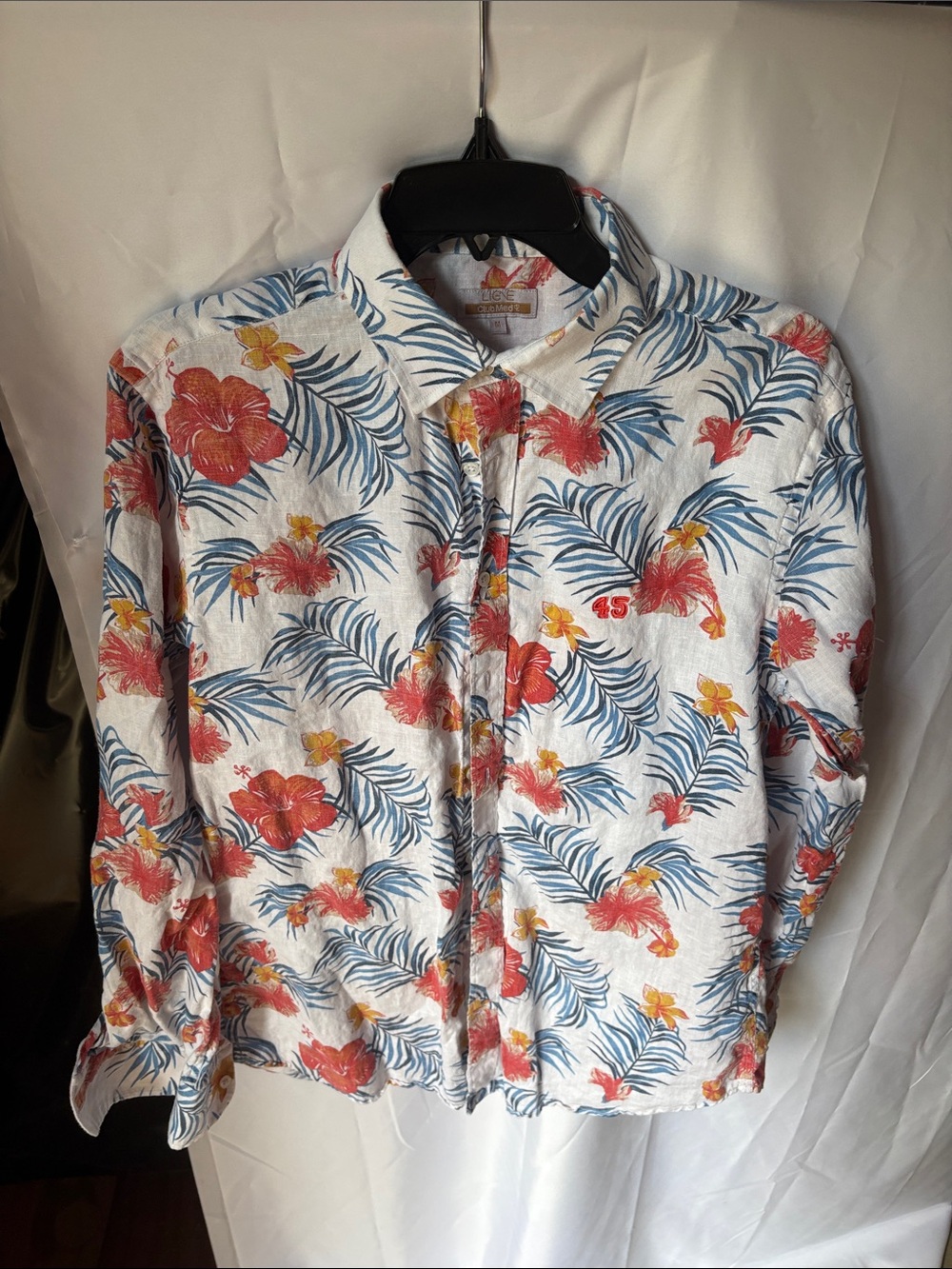 Men's Club Med “45” White Floral Button-Up Shirt - Red & Blue Hawaiian Print